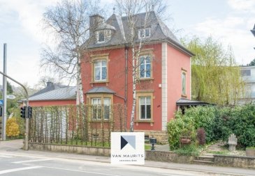 Située à Helmsange, dans la commune de Walferdange, cette belle maison de 1910, de caractère, libre de 4 côtés, est érigée sur un terrain de 5,06 ares. Elle dispose d'une surface habitable ± 162 m² pour une surface totale ± 280 m², et se compose comme suit :

Le rez-de-chaussée, comprend une entrée avec escalier ± 9 m², un palier ± 8 m² avec coin vestiaire, une cuisine ± 18 m² équipée et aménagée (four, cuisinière vitrocéramique, hotte aspirante, lave-vaisselle, plan de travail en bois, un ilôt central avec une table bar rattachée, de nombreux rangements), un salon ± 30 m² ainsi qu'une agréable terrasse ± 20 m² orientée sud-est, (accessible par la cuisine).

Au même étage, à l'extérieur, une annexe pour deux / trois voitures ± 60 m² et à l'étage un espace rangement ± 21 m² (avec dalle en béton).

Le 1er étage, se compose d'un palier ± 3 m², de 2 chambres ± 12 et 14 m², la plus grande d'entre elles possède un dressing en suite ± 3 m², une salle de bain ± 7 m² (avec baignoire, douche, double lavabo, chauffe-serviette) et un wc séparé avec lavabo ± 2 m².

Au 2 ème étage, un palier ± 7 m² dessert 2 chambres ± 9 et 14 m² avec la possibilité d'aménager une salle de douche ± 8 m².

Enfin le sous-sol, comprend une cave à vin ± 2 m², un palier ± 2 m², une buanderie ± 21 m², une cave/palier ± 2 m², un wc séparé avec lavabo ± 2 m² ainsi qu'une douche ± 2 m² (avec douche, lavabo).

Détails complémentaires :

- Maison de maître datant de 1910 ;
- Libre de 4 côtés ;
- Magnifiques éléments d'époque (moulures aux plafonds, menuiserie: escaliers, parquet, boiseries, portes, terrazzo...) ;
- Hauteur sous plafond 3 m15;
- Triple et double vitrage, châssis en PVC, stores enrouleurs intérieurs ;
- Chauffage au gaz, chauffage par radiateurs ;
- Alarme, spots encastrés ;
- Jardin à l'arrière de la maison ;
- Commune très dynamique, parfaitement bien desservie, limitrophe de Luxembourg-ville;
- Proximités des écoles, commerces et transports publics (gare de Walferdange à 5min.- à pied).

Agent responsable: Katia Gravière au 661 33 29 82 ou katia@vanmaurits.lu
