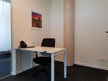 A louer à Livange proche des accès autoroutes, un bureau meublé dans un business center.

Loyer 869 Eur HT.
Parking extérieur : 90 Eur HT.
Parking Intérieur : 150 Eur HT.