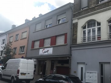Appartement duplex à louer au centre de Bettembourg en face de l'église.

idéal pour un couple.