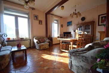 En Exclusivité ImmoHouse vous propose cette charmante maison située dans une rue calme à Differdange.

Sur un terrain de 2,94 ares et une surface habitable de 150m², cette maison au fort potentiel se compose de:

Au rez de chaussée:
- Un spacieux hall d'entrée
- Un grand salon
- Une cuisine équipée fermée 
- Une salle de douche avec wc 
- Un accès jardin et terrasse

Au 1er étage:
- 3 chambres à coucher
- Une salle de douche avec wc et fenêtre

Au 2ème étage:
- 2 chambres à coucher

A cela s'ajoutent: une buanderie, une cave, un joli jardin plein sud, une terrasse.

Magnifique maison à découvrir....

Infos et visites sur rdv