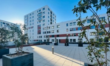 A VENDRE

Studio situé à Belval 

- Séjour
- Cuisine équipée
- Salle de douche / buanderie

- Cave 

Nous vous invitons à contacter:
Moura Jemp
Tèl: +352621216646

Les surfaces et superficies sont indicatives
