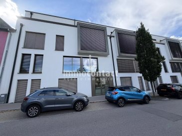 L'agence immobilière Immo-Contact vous propose ce superbe appartement de +/− 52m² situé à Bonnevoie.

Idéalement situé, l’appartement bénéficie d’un emplacement particulièrement recherché, à proximité immédiate des commerces, restaurants, écoles et de toutes les commodités du quotidien.

Le quartier profite également d’excellentes connexions en transports en commun et permet de rejoindre rapidement le centre-ville de Luxembourg ainsi que la Gare Centrale.

Grâce à sa situation stratégique et à la forte demande dans le secteur, cet appartement constitue une excellente opportunité aussi bien pour un premier achat que pour un investissement locatif.

L'appartement, au rez-de-chaussée, se compose comme suite :

- Salon avec espace salle à manger et placards encastrés
- Cuisine équipée ouverte sur le salon
- Chambre à coucher avec dressing
- Salle de bain avec douche à l'italienne et WC
- WC séparés

Une cave vient compléter ce bien.

À savoir : 
- Aucuns travaux à prévoir
- Disponibilités immédiate
- Possibilité d'acquérir les meubles présents dans l'appartement

Caractéristiques supplémentaires :
- Triple vitrage
- Chauffage au sol
- Porte blindée
- VMC double flux
- Passeport énergétique A/B

Visites possibles en semaine et le samedi.

Pour toute information, contactez-moi au +352 621 794 938.
Estimation gratuite de votre bien sous 48h : +352 26 311 992 ou info@immocontact.lu

 ---------- 
Immo-Contact real estate agency is pleased to offer this superb apartment of approximately 52 m², located in Bonnevoie.

Ideally situated, the apartment enjoys a highly sought-after location, within immediate proximity to shops, restaurants, schools, and all everyday amenities.

The area also benefits from excellent public transport connections, providing quick and easy access to Luxembourg City Centre and Luxembourg Central Station.

Thanks to its strategic location and the strong demand in the area, this apartment represents an excellent opportunity both for first-time buyers and for rental investment.

Located on the ground floor, the apartment is laid out as follows:

- Living room with dining area and built-in cupboards
- Fully equipped kitchen opening onto the living room
- Bedroom with dressing area
- Bathroom with walk-in shower and WC
- Separate WC

A private cellar completes the property.

Good to know:

- No renovation work required
- Available immediately
- Possibility to purchase the furniture currently in the apartment

Additional features:

- Triple glazing
- Underfloor heating
- Reinforced security door
- Double-flow mechanical ventilation system
- Energy performance certificate: A/B

Viewings are available on weekdays and Saturdays.

For further information or to arrange a viewing, please contact me at +352 621 794 938.

Free valuation of your property within 48 hours: +352 26 311 992 or info@immocontact.lu