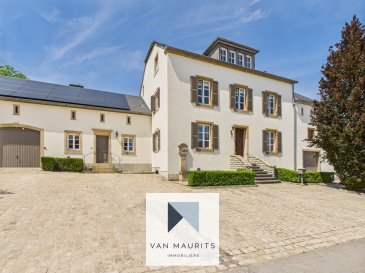 Située à Flaxweiler, cette maison avec annexe, construite en 1876 et quasiment entièrement rénovée en 2019, se trouve dans un paisible village proche de l'autoroute A1 et offre un cadre de vie confortable et spacieux. Avec une surface totale de ± 423 m² dont ± 226 m² habitables sur un terrain de 20,28 ares, elle est immédiatement disponible et en très bon état général.

La maison se présente comme suit :

Au rez-de-chaussée, le hall d'entrée de ± 6 m² dessert un palier de ± 7 m², un séjour de ± 29 m², menant au côté annexe avec deux salles à manger de ± 16 et 30 m², une cuisine (équipée) de ± 14 m² et un wc séparé. Plus loin, deux garages de ± 30 et 36 m², une chaufferie de ± 4 m², un débarras de ± 6 m², une buanderie de ± 3 m².

A ce niveau, deux terrasses de ± 20 et 48m² sont accessibles, la plus grande, surélevée donnant accès au jardin de ± 1300 m² et l'abri de ± 13 m².

Le premier étage comprend un palier de ± 4 m², trois chambres de ± 13, 16 et 23 m² ainsi qu'une salle de bain de ± 12 m² (avec double lavabo, baignoire, douche et Wc).

Le deuxième étage sous les combles complète ce bien avec une suite parentale de ± 34 m², un bureau de ± 8 m² et une salle de bain de ± 12 m² (avec lavabo, baignoire, douche et WC).

Tandis que les greniers / granges, non aménagé, offrent un potentiel d'aménagement supplémentaire avec deux espaces de ± 37 et 50 m², dont l'un situé au-dessus du garage et l'autre au-dessus de l'annexe.

Côté stationnement, la propriété offre également six emplacements extérieurs.

Détails complémentaires :

Les sols sont en parquet et les murs sont peints, agrémentés par endroits de pierres apparentes qui renforcent le caractère authentique de la maison. Les fenêtres en châssis bois sont dotées de double vitrage, avec volets manuels et fenêtres de toit type Velux.

Parmi les équipements techniques, la maison dispose d'un système d'alarme, de panneaux solaires, de spots encastrés et d'un escalier en bois. La toiture est en ardoises. Le bien est classé en catégorie énergétique G-H.

Enfin, la localisation est idéale : vous bénéficiez de la proximité des transports en commun, d'accès rapides aux autoroutes, ainsi que de nombreux services à proximité comme une crèche, un parc, des pistes cyclables, des sentiers de randonnée et des restaurants.

Pour plus de renseignements, veuillez contacter:
Maurits van Rijckevorsel
tel. +352 621 198 891
email: maurits@vanmaurits.lu