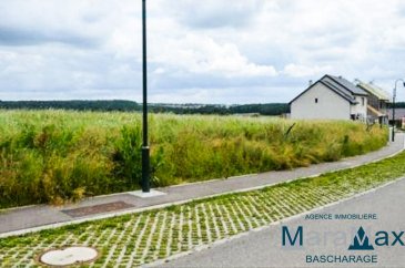 L'agence immobilière MaraMax s.à.r.l vous propose un terrain à bâtir de +/- 6a 63ca, situé à Waldbillig.

Largeur: 17.05m
Profondeur: 38.99m
Ares: 6.63
Terrain 6

Pour plus d'informations par rapport à ce terrain, n'hésitez pas à nous contacter.