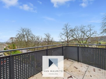 Découvrez cet ensemble immobilier située à Senningen dans la commune de Niederanven, polyvalent offrant de nombreuses possibilités d'exploitation, idéal pour un investissement mixte résidentiel et commercial. Le bien se compose de plusieurs espaces répartis sur trois niveaux, alliant fonctionnalité, confort et rendement locatif potentiel (± 10.000€ par mois).

2ème étage ? Appartements indépendants
Idéal pour investissement locatif ou occupation mixte, le deuxième étage se compose de :
Appartement ? ± 67 m²
Appartement confortable et bien agencé incluant :
2 chambres, cuisine, salle à manger, séjour, salle de douche, un balcon

Garage fermé de ± 21 m², pratique pour stockage ou stationnement sécurisé. (+55.000€)

Atouts du bien
- Pompe à chaleur, chauffage au sol, triple vitrage, volets et stores électriques, vmc,?
- Toutes les salles de douches possèdent une connexion pour les machines à laver
- Plusieurs terrasses et balcons offrant un agréable espace extérieur.
- Stationnements variés (garage, car-port, emplacements).

Idéal pour investisseur ou propriétaire occupant souhaitant combiner activité professionnelle et logement.

La localisation de Niederanven offre un accès privilégié à un large éventail de services tels que l'aéroport, les autoroutes, les bus, le centre-ville, les centres commerciaux, les écoles, la crèche, la gare, les parcs, les pistes cyclables, la forêt, les restaurants, les clubs sportifs, le centre sportif, la piscine, le golf, la pharmacie et les commerces de proximité. 

Agent responsable: Nora au +352691136875 ou nora@vanmaurits.lu