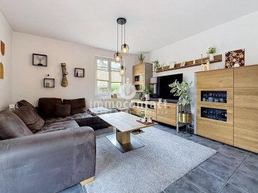 L'agence immobilière Immo-Contact vous propose ce magnifique triplex de +/- 155m² située à Erpeldange.

Idéalement situé dans un environnement résidentiel particulièrement calme et recherché, ce bien séduit par son cadre de vie privilégié. 
Niché dans une rue à très faible passage, il offre une tranquillité rare tout en restant à proximité immédiate des commodités, de Mondorf-les-Bains, de Remich et des principaux axes de circulation.

Développé sur trois niveaux, ce logement aux volumes généreux bénéficie d'une belle luminosité et d'un agencement moderne, parfaitement adapté à la vie de famille, idéal pour une vie quotidienne confortable ou un investissement sécurisé.

L'appartement, au rez-de-chaussée d'une résidence de 2004, se compose comme suit :
- Hall d'entrée
- Pièce de vie avec espace salon et espace salle à manger et accès directe au jardin privatif
- Cuisine équipée

1er étage :
- 2 chambres ayant chacune accès au balcon
- Salle de bain avec douche, double vasque et fenêtre
- WC séparé

2ème étage :
- Chambre avec suite parentale, comprenant baignoire, WC et emplacement machine à laver, et accès directe au deuxième balcon

Deux places de parking intérieurs, un grenier et un jardin commun viennent compléter ce bien.

À savoir :
- Aucun travaux à prévoir
- Disponibilité à convenir

Visites possibles en semaine et le samedi.

Pour toutes informations contactez-moi au +352 26 311 992.

Estimation de votre bien (sous 48h). contactez nous +352 26 311 992 ou sur info@immocontact.lu

 ---------- 
The estate agency Immo-Contact is pleased to present this magnificent triplex of approximately 155m² located in Erpeldange.

Ideally situated in a particularly quiet and sought-after residential area, this property offers an exceptional living environment. 
Nestled in a street with very little traffic, it offers a rare sense of tranquillity whilst remaining in close proximity to amenities, Mondorf-les-Bains, Remich and the main transport routes.

Spanning three levels, this spacious home benefits from plenty of natural light and a modern layout, perfectly suited to family life, ideal for comfortable everyday living or a secure investment.

The flat, on the ground floor of a 2004-built residence, comprises:
- Entrance hall
- Living area with lounge and dining areas and direct access to the private garden
- Fitted kitchen

First floor:
- 2 bedrooms, each with access to the balcony
- Bathroom with shower, double washbasin and window
- Separate toilet

2nd floor:
- Master bedroom suite, comprising a bath, toilet and space for a washing machine, with direct access to the second balcony

Two indoor parking spaces, a loft and a communal garden complete this property.

Please note:
- No renovation work required
- Availability to be agreed

Viewings available on weekdays and Saturdays.

For further information, please contact me on +352 26 311 992.

Valuation of your property (within 48 hours). Please contact us on +352 26 311 992 or at info@immocontact.lu