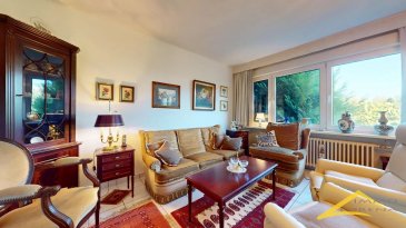 L'agence IMMOLORENA de Pétange a choisi pour vous cette magnifique maison jumelée de 110 m2 habitables, située à Differdange.  La maison TOUTE EN BETON a à été construite en 1961 sur un terrain de 2,17 ares à proximité de toutes commodités, commerces et transports en commun.

Composition du bien :

AU REZ-DE-CHAUSSÉE

Un hall d’entrée de 6,28 m2
Couloir de 5,61 m2
Une cave de 4,84 m2
Petit WC séparé
Un garage de 27,49 m2 pour deux petites voiture donnant accès au jardin

AU PREMIER ETAGE (pièces à vivre)

Un hall de 6,11 m2 amenant à :
Une cuisine de 13,94 m2 avec la possibilité d'ouvrir vers le double living
Un double living de 24,68 m2

AU DEUXIÈME ETAGE :

Un hall de 1,27 m2
Salle de bain de 4,06 m2 avec baignoire
Une chambre de 10,41 m2 communicante avec une deuxième chambre de 13,87 m2
Troisième chambre de 14,01 m2

CARACTERISTIQUES DE LA MAISON:

Maison équipée de double vitrage avec fenêtres en PVC année 1996
Chaudière viessmann année 2019
Garage pour 2 petites voitures plus 2 emplacements devant la maison
Maison avec beaucoup de potentiel

Pour tout contact:
Joanna Rickal: +352 621 365 640
Vitor Pires: + 352 691 761 110

L'agence Immo Lorena est à votre disposition pour toutes vos recherches ainsi que pour vos transactions LOCATIONS ET VENTES au Luxembourg, en France et en Belgique.