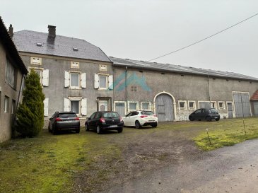Nous vous proposons à la vente, à 2min en voiture de Montenach, un corps de ferme comprenant 

Une maison d'habitation composé comme suit :

-Au rez de chaussée :
Une entrée, une salle à manger, un salon, une salle de douche, une cuisine équipée
-Une chaufferie, un accès direct à la dépendance qui était anciennement une porcherie, ainsi qu'une cave voutée.

-A l'étage :
4 chambres spacieuses (entre 14 et 26.73m²)
Un grenier de 106m²

Plusieurs granges et dépendances pour répondre vos différents projets.

Toutes les fenêtres/portes sont en double vitrage.
Chaudière au fioul. Un audit énergétique est disponible.

L'ensemble est édifié sur un terrain de 24 ares.

Pour plus d'informations, vous pouvez contacter Emma KLAM au +352 661 880 526 ou par mail à ekbelardimmo@gmail.com

 ---------- 
Dës charmant al Haus an der pittoresker Uertschaft Montenach an der franséischer Provënz bitt Iech eng wonnerbar Chance fir an engem historesche Gebai ze wunnen. Mat sengen 181 m² Liewensraum ass d'Haus perfekt fir grouss Familljen oder déi, déi vill Plaz brauchen. 

D'Haus besteet aus aacht Zëmmeren, déi genuch Plaz bidden fir Schlofzëmmeren, Büroen oder Spillraim. D'dicke Maueren an traditionell Elementer ginn dem Haus en authenteschen an historeschen Charakter. Grousse Fënsteren bidden genuch natierlecht Liicht an all Eck vum Haus.

D'Propriétéit läit op engem rouege Site, ideal fir déi, déi de Stress vun der Stad hannerloosse wëllen. Déi noer Natur a gréng landschaftlech Ëmgéigend maachen et zu engem perfekte Retreat fir Entspanung an Erhuelung. Vill Méiglechkeeten fir Personnalisatioun waarden op den neie Besëtzer.