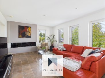 Wincheringen Vente  - Maison individuelle     1 250 000 € Contemporary Family Home in Wincheringen (Auf Mont)
Built in 2013 on a 597 m² plot, this modern home in Wincheringen, Auf Mont combines generous living space, high-quality features, and a prime south-facing orientation. 
With 282 m² of living space across two floors, it offers both comfort and functionality for family life.
The ground floor welcomes you with an 8 m² entry hall leading into a bright 20 m² fully equipped kitchen, seamlessly connected to the 27 m² dining room. 
From here, large doors open directly to a 49 m² terrace and the landscaped garden, ideal for entertaining and outdoor living. 
A 21 m² living room, 11 m² office, 18 m² cinema room, 10 m² technical room, 15 m² storage space, and a spacious 50 m² garage complete this level.
Upstairs, the first floor offers four bedrooms (26 m², 20 m², 20 m², and 14 m²) including a parental suite with a 10 m² dressing room and private 6 m² balcony. 
The floor also features a 20 m² gym, a 16 m² central hall, a 7 m² shower room, and a 12 m² bathroom with both a tub and a shower.
Additional features include a central vacuum system, alarm system, and photovoltaic panels, ensuring both convenience and energy efficiency.
With its spacious interiors, multiple leisure areas, and excellent location, this property is a rare opportunity for those seeking a modern home with style and comfort close to the Luxembourg border.
No buyer's commission.
Contact:
Juha Ahonen
+352 661 249 476
juha@vanmaurits.lu
Modernes Einfamilienhaus in Wincheringen (Auf Mont)
Dieses 2013 erbaute, moderne Wohnhaus in Wincheringen, Ortsteil Auf Mont, vereint auf einem 597 m² großen Grundstück großzügige Wohnfläche, hochwertige Ausstattung und eine bevorzugte Südausrichtung.
Mit 282 m² Wohnfläche auf zwei Etagen bietet es Komfort und Funktionalität für das Familienleben.
Das Erdgeschoss empfängt Sie mit einer 8 m² großen Eingangshalle, die in eine helle, vollausgestattete 20 m² Küche führt, welche nahtlos mit dem 27 m² Esszimmer verbunden ist.
Von hier aus öffnen sich große Türen direkt zur 49 m² Terrasse und dem angelegten Garten - ideal für Geselligkeit und das Leben im Freien.
Ein 21 m² Wohnzimmer, 11 m² Büro, 18 m² Kinoraum, 10 m² Technikraum, 15 m² Abstellfläche sowie eine geräumige 50 m² Garage vervollständigen diese Ebene.
Im Obergeschoss bietet die erste Etage vier Schlafzimmer (26 m², 20 m², 20 m² und 14 m²), darunter eine Elternsuite mit 10 m² Ankleidezimmer und privatem 6 m² Balkon.
Die Etage verfügt außerdem über einen 20 m² Fitnessraum, eine 16 m² zentrale Diele, ein 7 m² Duschbad sowie ein 12 m² Badezimmer mit sowohl Badewanne als auch Dusche.
Zur weiteren Ausstattung gehören eine Zentralstaubsauganlage, Alarmanlage und Photovoltaikmodule, die sowohl Komfort als auch Energieeffizienz gewährleisten.
Mit seinen großzügigen Innenräumen, vielfältigen Freizeitbereichen und ausgezeichneter Lage stellt diese Immobilie eine seltene Gelegenheit für alle dar, die ein modernes Zuhause mit Stil und Komfort in Grenznähe zu Luxemburg suchen.
Keine käuferprovision.
Kontakt:
Juha Ahonen
+352 661 249 476
juha@vanmaurits.lu
Maison Familiale Contemporaine à Wincheringen (Auf Mont)
Construite en 2013 sur un terrain de 597 m², cette demeure moderne de Wincheringen, quartier Auf Mont, allie espace de vie généreux, prestations haut de gamme et orientation sud privilégiée.
Avec ses 282 m² habitables répartis sur deux niveaux, elle offre confort et fonctionnalité pour la vie familiale.
Le rez-de-chaussée vous accueille par un hall d'entrée de 8 m² qui dessert une cuisine équipée lumineuse de 20 m², ouverte harmonieusement sur la salle à manger de 27 m².
De là, de larges baies vitrées donnent directement accès à une terrasse de 49 m² et au jardin paysagé, parfaits pour recevoir et profiter de l'extérieur.
Ce niveau comprend également un salon de 21 m², un bureau de 11 m², une salle de cinéma de 18 m², un local technique de 10 m², des espaces de rangement de 15 m², ainsi qu'un garage spacieux de 50 m².
À l'étage, le premier niveau propose quatre chambres (26 m², 20 m², 20 m² et 14 m²) dont une suite parentale avec dressing de 10 m² et balcon privé de 6 m².
L'étage dispose aussi d'une salle de sport de 20 m², d'un hall central de 16 m², d'une salle de douche de 7 m² et d'une salle de bains de 12 m² équipée d'une baignoire et d'une douche.
Les équipements comprennent notamment l'aspiration centralisée, un système d'alarme et des panneaux photovoltaïques, garantissant praticité et efficacité énergétique.
Avec ses volumes généreux, ses multiples espaces de détente et sa situation privilégiée, cette propriété constitue une opportunité rare pour ceux qui recherchent une maison moderne alliant style et confort à proximité de la frontière luxembourgeoise.
Pas de prime d'achat.
Contact :
Juha Ahonen
+352 661 249 476
juha@vanmaurits.lu