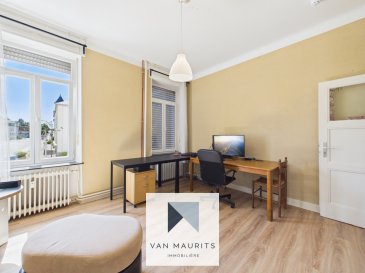 Situé à deux pas de la gare de Kleinbettingen cet appartement une chambre de ± 57 m² habitables est composé comme suit :

Au RDC, une buanderie commune, local vélo et local poubelles ainsi qu'un débarras privatif de ± 14 m²

Au 1er étage, un hall d'entrée de ± 5 m² donne sur une chambre spacieuse de ± 13 m², une cuisine équipée de ± 10m², un agréable séjour de ± 17 m² , une salle de douche de ± 9 m².

Détails complémentaires :
- Electricité aux normes (2024)
- Chaudière Buderus neuve
- Respect de toutes les normes de sécurité
- Proximité immédiate de la gare de Kleinbettingen
- Station de recharge pour véhicule électrique à 100m
- Grand jardin commun + de 500m²
- Parking public en face de l'immeuble
- Voiture Flex disponible en face de l'immeuble
- Plusieurs appartements disponibles dans la résidence