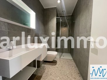 Pour 1 Personne idéalement:
 ''active relocation luxembourg'' vous propose un magnifique appartement situé au 3ème étage d'une très belle résidence de standing.
Ce bien comprend un hall d'entrée avec placard, une très belle cuisine équipée ouverte sur le séjour avec accès vers la loggia, une chambre avec placard et lit, une salle de douche avec WC.
Ce beau bien est complété par une grande cave privative, un emplacement de parking intérieur 
et une buanderie commune.

Idéalement pour 1 personne en CDI
Loyer mensuel : 1.800 euros
Avances charges : 220 euros
Part commission d'agence à charge du locataire : 900,-€ + TVA 17% = 1.053,00.-€
Disponibilité : mi-juin / à  convenir
Durée de location: minimum 1 an

Adresse:
9, rue Lucien Thiel
L-2607 Luxembourg

Dans une résidence de standing idéalement située au calme ä Luxembourg-Kirchberg.  
Centre commercial Auchan Kirchberg à proximité immédiate.   
Arrêt de bus (lignes 18, 72) à 2 min de marche.

Si vous pensez vendre ou louer votre bien, ''active relocation luxembourg'' est à votre service pour vous conseiller au mieux et vous faire profiter de toutes ses compétences en vue de commercialiser votre bien de manière professionnelle et rapide.

+352 270 485 005
info@arlux.lu
www.arluximmo.lu