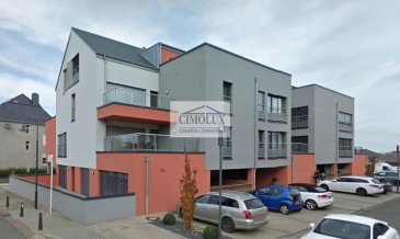 L\'agence CIMOLUX vous propose un appartement dans un endroit calme avec une superficie de +/-80m2.<br><br>L\'appartement dispose un hall d\'entrée, un salon/salle à manger, une cuisine équipée, 1 chambre avec accès directe à la salle de douche, un WC séparé, une chambre d\'appoint/débarras, un emplacement intérieur et une cave.<br><br>Prix 751.000€ <br>(frais d\'agence compris 3% + Tva 17 % à la charge du vendeur)<br><br>Pour plus d\'informations n\'hésitez pas à nous contacter on parle français, allemand, luxembourgeois, anglais, portugais et italien.<br><br>Pour l\'obtention de votre crédit, notre relation avec nos partenaires financiers vous permettront d\'avoir les meilleures conditions.