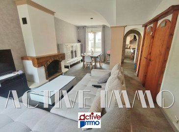 Maison Terville 5 pièce(s) 94 m2. EN EXCLUSIVITÉ  !
Vous n'avez pas de temps à consacrer à un jardin mais vous ne voulez pas d'appartement ?
Nous avons la maison qu'il vous faut !

Sur la commune de TERVILLE, idéalement située dans un quartier familial, calme et proche de toutes commodités (écoles, commerces, arrêts de bus, accès autoroutes...)
Devenez propriétaire de cette charmante et atypique maison (mitoyenne d'un coté) avec garage et terrasse, proposant environ 95 m² (116m² au sol) habitables, sur 1.85 ares de terrain.

Au rez-de-chaussée, vous apprécierez l'espace de vie traversant de 29 m² composé d'un espace salon et espace salle à manger communiquant avec la cuisine elle même dînatoire (extension de la maison d'origine) de plus de 10 m², bénéficiant d'un cellier et d'un accès direct à la terrasse exposé plein sud.
En complément, vous disposez d'une salle d'eau avec douche et d'un wc indépendant.

A l'étage, 2 chambres de 10 et 12,70m², un dégagement sous pente de 5m² (11m² au sol) permettant d'aménager par exemple un coin détente/lecture, en complément 2 pièces en enfilade, la première utilisée comme espace bureau/rangement et la seconde comme 3ème chambre (15m² au sol).

A l'extérieur,  vous pourrez stationner dans l'allée privative 2 véhicules en enfilade devant le garage, équipé d'une porte sectionnelle motorisée et donnant accès à un espace buanderie communiquant avec la terrasse à l'arrière de la maison.

DV PVC + Volets roulant
CHAUDIERE GAZ + BALLON D'EAU CHAUDE 2024 
ABSCENCE PLOMB ET AMIANTE

DPE réalisé le 21/07/2025 : logement classé E pour 243 kwh/m²/an ainsi que E pour les émissions de gaz à effet de serre pour 53 kg co²/m²/an. (Audit prévu)
Montant estimé des dépenses annuelles d'énergie pour un usage standard : entre 2 030€ et 2 780€ par an. Prix moyens des énergies indexés sur l'année 2021, 2022,2023 (abonnements compris)
Les informations sur les risques auxquels ce bien est exposé sont disponibles sur le site Géorisques : www.georisques.gouv.fr ».

Honoraires inclus à charge vendeur

Pour plus de renseignements votre conseiller immobilier : Mme PETITFRERE Marie