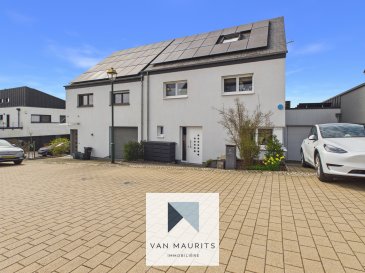 Charmantes Familienhaus in Haut-Ehnen

Gelegen im charmanten Dorf Haut-Ehnen, unweit der Mosel, bietet dieses einladende Familienhaus ein angenehmes Wohnumfeld, großzügige Raumverhältnisse und den idealen Rahmen für das Familienleben. Mit 140 m² Wohnfläche, 216 m² Gesamtfläche und einem 253 m² großen Grundstück vereint die Immobilie Funktionalität, Komfort und eine attraktive Lage mit guter Anbindung sowohl an Luxemburg-Stadt als auch an Deutschland.

Das Erdgeschoss bietet eine funktionale und ausgewogene Raumaufteilung. Eine Eingangshalle (8 m²)führt in die zentralen Wohnbereiche. Das großzügige Wohnzimmer (36 m²)bildet das Herzstück des Hauses und schafft eine helle und einladende Atmosphäre für den Alltag ebenso wie für gesellige Anlässe. Von hier aus besteht direkter Zugang zur Terrasse (24 m²), wodurch eine angenehme Verbindung zwischen Innen- und Außenbereich entsteht. Die Küche (13 m²) bietet einen klar abgegrenzten Kochbereich. Auf dieser Ebene befinden sich außerdem ein separates WC (2 m²)sowie eine Garage (17 m²).

Im ersten Obergeschoss erschließt ein Treppenabsatz (5 m²)den Schlafbereich. Diese Etage umfasst drei Schlafzimmer mit (12 m²), (12 m²)und (17 m²). Das Hauptschlafzimmer verfügt ein Badezimmer (Dusche und Waschbecken) und ein angrenzendes Ankleidezimmer (4 m²), das zusätzlichen Komfort und praktische Nutzungsmöglichkeiten bietet. Ein Badezimmer (8 m²)sowie ein separates WC (2 m²)vervollständigen diese Etage.

Das Dachgeschoss bietet zusätzliche Nutzfläche mit einem Hobbyraum (20 m²), der sich ideal für Freizeitaktivitäten, ein Homeoffice oder ein Spielzimmer eignet, sowie einem Technikraum (4 m²).

Im Untergeschoss befinden sich zwei Kellerräume mit (15 m²)und (19 m²), ein Hauswirtschaftsraum (12 m²), ein Heizungsraum (12 m²) und bieten damit wertvolle Abstell- und Nutzflächen.

Diese Immobilie überzeugt durch ihre ausgewogene Raumaufteilung, ihre komfortablen Familienproportionen und ihr attraktives Grundstück. Gelegen im gefragten Dorf Haut-Ehnen, in unmittelbarer Nähe zur Mosel, bietet sie eine seltene Kombination aus dörflichem Charme, guter Erreichbarkeit und hoher Lebensqualität in einer der reizvollsten Wohnlagen der Region.

Kontakt
Juha Ahonen
+352 661 249 476
juha@vanmaurits.lu



Charming Family Home in Haut-Ehnen

Located in the charming village of Haut-Ehnen, close to the Moselle River, this welcoming family home offers a pleasant living environment, generous proportions, and an ideal setting for family life. With 140 m² of living space, 216 m² of total space, and a 253 m² plot, the property combines practicality, comfort, and an attractive location with convenient access to both Luxembourg City and Germany.

The ground floor offers a functional and well-balanced layout. An entrance hall (8 m²) leads into the main living areas. The spacious living room (36 m²) forms the heart of the home, creating a bright and inviting atmosphere for everyday living as well as for entertaining. From here, there is direct access to the terrace (24 m²), creating a pleasant connection between the interior and the outdoor space. The kitchen (13 m²) provides a clearly defined cooking area. This level also includes a separate WC (2 m²) and a garage (17 m²).

On the first floor, a landing (5 m²) leads to the sleeping quarters. This level comprises three bedrooms (12 m²), (12 m²) and (17 m²). The principal bedroom features its own bathroom with shower and washbasin, as well as an adjoining dressing room (4 m²), adding both comfort and practicality. A further bathroom (8 m²) and a separate WC (2 m²) complete this floor.

The attic level provides additional usable space, including a hobby room (20 m²), ideal for leisure activities, a home office or a playroom, as well as a technical room (4 m²).

In the basement, there are two cellar rooms (15 m²) and (19 m²), a utility room (12 m²), and a boiler room (12 m²), providing valuable storage and ancillary space.

This property stands out for its well-proportioned layout, comfortable family dimensions, and attractive plot. Situated in the sought-after village of Haut-Ehnen, just moments from the Moselle, it offers a rare combination of village charm, accessibility, and quality of life in one of the region's most appealing residential settings.

Contact
Juha Ahonen
+352 661 249 476
juha@vanmaurits.lu


Charmante maison familiale à Haut-Ehnen

Située dans le charmant village de Haut-Ehnen, à proximité de la Moselle, cette accueillante maison familiale offre un cadre de vie agréable, de beaux volumes et un environnement idéal pour la vie de famille. Avec 140 m² de surface habitable, 216 m² de surface totale et un terrain de 253 m², la propriété allie fonctionnalité, confort et situation attrayante, avec un accès aisé à Luxembourg-Ville comme à l'Allemagne.

Le rez-de-chaussée propose une distribution fonctionnelle et harmonieuse. Un hall d'entrée (8 m²) mène vers les espaces de vie principaux. Le vaste séjour (36 m²) constitue le cœur de la maison et offre une atmosphère lumineuse et accueillante, aussi bien pour le quotidien que pour les moments de convivialité. Depuis le séjour, on accède directement à la terrasse (24 m²), créant un lien agréable entre l'intérieur et l'extérieur. La cuisine (13 m²) forme un espace distinct et bien défini. Ce niveau comprend également un WC séparé (2 m²) ainsi qu'un garage (17 m²).

Au premier étage, un palier (5 m²) dessert l'espace nuit. Cet étage comprend trois chambres (12 m²), (12 m²) et (17 m²). La chambre principale dispose de sa propre salle d'eau avec douche et lavabo, ainsi que d'un dressing attenant (4 m²), apportant un confort supplémentaire et une fonctionnalité appréciable. Une salle de bains (8 m²) ainsi qu'un WC séparé (2 m²) complètent cet étage.

Les combles offrent une surface utile supplémentaire avec une pièce de loisirs (20 m²), idéale comme salle de jeux, bureau à domicile ou espace dédié aux activités de détente, ainsi qu'un local technique (4 m²).

Le sous-sol comprend deux caves (15 m²) et (19 m²), une buanderie (12 m²) ainsi qu'une chaufferie (12 m²), offrant de précieux espaces de rangement et de service.

Cette propriété séduit par sa distribution équilibrée, ses proportions confortables pour une famille et son terrain attrayant. Située dans le village recherché de Haut-Ehnen, à deux pas de la Moselle, elle offre une combinaison rare de charme villageois, de bonne accessibilité et de qualité de vie dans l'un des cadres résidentiels les plus agréables de la région.

Contact
Juha Ahonen
+352 661 249 476
juha@vanmaurits.lu