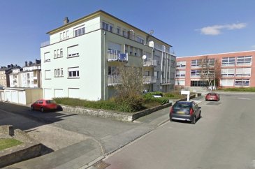 LUXEMBOURG <br><br>Quartier de BONNEVOIE - idéalement situé dans une rue calme. <br><br>Très bel appartement deux chambres à coucher dans une résidence de huit appartements. Doté d\'une superficie d\'environ 100 m², le logement se situe au 1er étage de la copropriété.<br><br>Son vaste hall d\'entrée qui dessert toutes les pièces de vie, contient un dressing / armoire qui est encastré dans son mur.<br><br>- Sa très belle cuisine entièrement équipée est ouverte sur le living avec une sortie sur un balcon<br><br>Arriver à son hall de nuit, celui-ci arrive à ses deux belles chambres à coucher de 15m² avec son armoire encastrée et une seconde chambre de 18m².<br><br>Une belle salle de bain complète avec baignoire et sa douche italienne ainsi un WC séparé complète l\'espace de vie de ce bel appartement.<br><br>Au sous-sol, l\'appartement bénéficie de sa cave privative et une buanderie commune. Cette dernière permet d\'accéder à la terrasse positionnée plein sud<br><br>Un garage box fermé vient compléter ce bien.<br><br>ENVIRONNEMENT : <br>Il s\'agit d\'une zone calme à proximité de tout :<br>De nombreux restaurants, équipements publics (écoles, activités sportives), supermarchés, épiceries et salon de bien-être, se trouvent dans un rayon de 700m.<br><br>Le grand parc Kaltreis se trouve également à 200m.<br>Tout est donc accessible à pied.<br><br>Pour toutes questions ou demandes d\'informations, n\'hésitez pas à nous contacter, nous serons toujours à votre service.<br><br>Agence ELSA\'HOME à votre écoute pour la concrétisation de vos projets en toute confiance.