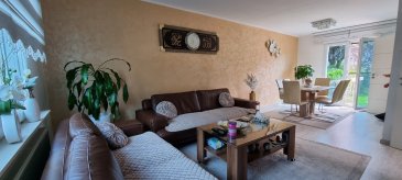 Immo Color Sàrl a le plaisir de vous proposer à la vente une charmante maison libre de 3 côtés avec beaucoup de potentiel de réaménagement.

Se compose d'un salon avec salle à manger de +/-25m² ainsi que d'une cuisine équipée et séparé de 7m², ainsi qu'une sortie directe à la terrasse de 28m² et à son conformable jardin de +/-80m² gazonné et bien entretenu.

à l'étage vous trouverez 2 ou 3 chambres à coucher  ainsi qu'une salle de douche avec WC, sur les combles une ample chambre à coucher avec un débarras.

Au sous-sol, vous trouvez une grande pièce pouvant se transformer en chambre à coucher ou bureau, plus un local technique et un WC, plusieurs placards encastré font partie de ce sous-sol, dispose d'une sortie indépendante au jardin. 

Cette belle maison dispose de 2 emplacements extérieurs et 1 garage couvert, ainsi qu'un  abris de jardin à l'arrière du jardin.

Pas de travaux à prévoir dans l'immédiat; la maison à était renové en 2019, électricité mise à jour, chaudière, double vitrage, revêtements des sols, salle de douche et WC. Si vous souhaitez agrandir la maison, il y a la possibilité de faire une veranda.

Pour toute demande d'information supplémentaire, ou demande de photos, n'hésitez pas à nous contacter.
www.immocolor.lu
tél: 28778057 ou 691 080 103 - 691 860 584 
