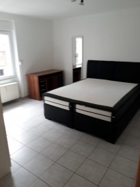 *** OPPORTUNITÉ A SAISIR ****

HT immobilier vous propose ce  bel appartement situé à Gasperisch, dans une nouvelle résidence. 

Proche de toutes commodités, de l’autoroute A4 et des transports en communs, vous pourrez profiter pleinement de Luxembourg et de ses alentours. 

Ce bien de 55 m2 est meublé.

Libre de suite. 

Plus d'informations : info@htimmo.lu ou par téléphone : 24 55 92 78