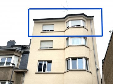 Á proximité de l'avenue de la Liberté, en centre-ville, dans une rue sans-issue au calme  
ce bel appartement meublé de 50m2 se situe au 4ème et dernier étage avec ascenseur.  

Il se compose d'une entrée ouvrant sur un séjour lumineux de 21m2 avec un canapé convertible, d'une cuisine ouverte et équipée de 4m2, d'une chambre de 13m2 avec placards intégrés et d'une salle de douche avec lavabo et WC.  

Loyer mensuel - € 1.800,-  
Charges mensuelles - € 250,-  
Caution (2 mois de loyer) - € 3.600,-  
Frais d'agence - € 1.053,-  

Contact : Jimmy de Brabant   télé : +352 661 167 494 - email : jimmy@vanmaurits.lu