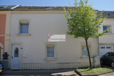 SOUS COMPROMIS !! IMMO EXCELLENCE vous propose cette maison mitoyenne d\'une surface habitable d\'environ 103 m2 ainsi que d\'une surface utile de 167 m2 sur un terrain de 4.90 ares. La maison se compose comme suit : Au rez-de-chaussée vous trouvez : Un hall d\'entrée ( 7.3 m2 ), un double séjour ( 27.14 m2 ), un tour d\'escalier ( 2.35 m2 ), ainsi qu\'une cuisine équipée ( 8.63 m2 ). Au 1er étage vous trouvez :  Un hall ( 4.49 m2 ), un W.C. séparé, une chambre-à-coucher ( 13.4 m2 ), une deuxième chambre-à-coucher ( 18.13 m2 ), une troisième chambre-à-coucher ( 17.17 m2 ) ainsi qu\'une salle-de-douche ( 4.18 m2 ). <br><br>La maison dispose également d\'une cave ( 17.30 m2 ), d\'une buanderie ( 12.49 m2 ),  d\'une terrasse non aménagée ( 34.44 m2), ainsi que d\'un grenier non aménagé. Les dalles sont partiellement en bois. La toiture est non isolée.<br><br>Quelques travaux de rénovations à prévoir.<br><br>Bettange-sur-Mess est une section de la commune luxembourgeoise de Dippach située dans le canton de Capellen. <br><br>A proximité de toutes commodités et à seulement 15 minutes du centre-ville de Luxembourg.