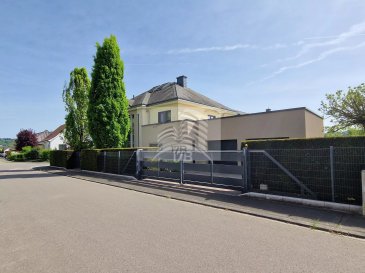 ***** NOUVEAU PRIX *****

Villa d'exception construite en 2011 sur un terrain de 8a95ca et libre de 4 côtés offrant une surface totale d'environ 527 m², dont 360 m² habitables.

Le bien se compose comme suit :

Au rez-de-chaussée : Vaste hall d'entrée revêtu de pierres de Bourgogne, un WC d'hôtes, une cuisine équipée indépendante, une salle à manger d'environ 30 m² ouverte sur un vaste salon de 67 m² donnant accès à une terrasse de 42 m² et au jardin, un bureau de 12 m², une salle de douche ainsi qu'un double garage pour deux voitures. La terrasse est aussi accessible par le garage.

Premier étage : Palier en forme de galerie, deux grandes chambres à coucher de 30 m² et de 25 m², chacune avec sa salle de bains attenante et son dressing, avec accès à une terrasse, respectivement à deux terrasses, dont une de 150 m².

Combles : Grande espace de loisirs (modulable) entièrement aménagé avec une surface au sol de 106 m² et une hauteur sous plafond jusqu'à 3,40m avec quatre puits de lumière (Velux).

Sous-sol : Grand espace de loisir de 47 m², une chaufferie, une buanderie, un local technique et une cave.

Un ascenseur dessert le sous-sol, le rez-de-chaussée et le 1er étage.

La villa est très bien entretenue et équipée de matériaux haut de gamme :

- fenêtres avec triple vitrage,
- volets roulants électriques,
- climatisation,
- pompe à chaleur réversible,
- chauffage au sol,
- panneaux solaires,
- système d'alarme
- revêtements de sols en parquet, pierres de Bourgogne et carrelage.

Le bien se situe dans un quartier strictement résidentiel et calme de Mersch. Le centre Mersch avec ses commerces et restaurants se trouve à quelques minutes.

 ---------- 
***** NEUER PREIS *****

Außergewöhnliche Villa, die 2011 auf einem Grundstück von 8a95ca gebaut wurde und auf vier Seiten frei ist und eine Gesamtfläche von ca. 527 m² bietet, wovon 360 m² bewohnbar sind.

Die Immobilie setzt sich wie folgt zusammen:

Erdgeschoss: Große Eingangshalle, die mit Steinen aus Burgund verkleidet ist, ein Gäste-WC, eine separate Einbauküche, ein Esszimmer von ca. 30 m², das sich zu einem großen Wohnzimmer von 67 m² öffnet, das Zugang zu einer Terrasse von 42 m² und zum Garten bietet, ein Büro von 12 m², ein Duschbad sowie eine Doppelgarage für zwei Autos. Die Terrasse ist auch über die Garage zugänglich.

Erster Stock: Galerieartiges Treppenpodest, zwei große Schlafzimmer (30 m² und 25 m²), jeweils mit angrenzendem Badezimmer und Ankleidezimmer, mit Zugang zu einer Terrasse bzw. zu zwei Terrassen, von denen eine 150 m² groß ist.

Dachgeschoss: Großer (modulierbarer), vollständig ausgebauter Hobbyraum mit einer Grundfläche von 106 m² und einer Deckenhöhe von bis zu 3,40 m mit vier Oberlichtern (Velux).

Untergeschoss: Großer Freizeitbereich von 47 m², Heizraum, Waschküche, Technikraum und Keller.

Ein Aufzug bedient das Untergeschoss, das Erdgeschoss und den ersten Stock.

Die Villa ist sehr gepflegt und mit hochwertigen Materialien ausgestattet :

- Fenster mit Dreifachverglasung,
- elektrische Rollläden,
- Klimaanlage,
- umkehrbare Wärmepumpe,
- Fußbodenheizung,
- Sonnenkollektoren,
- Alarmanlage
- Bodenbeläge aus Parkett, Steinen aus Burgund und Fliesen.

Die Immobilie befindet sich in einer strikten und ruhigen Wohngegend von Mersch. Das Zentrum von Mersch mit seinen Geschäften und Restaurants ist nur wenige Minuten entfernt.

 ---------- 
***** NEW PRICE *****

Exceptional villa built in 2011 on a plot of 8a95ca, free on 4 sides, offering a total surface area of approx. 527 m², including 360 m² of living space.

The property is composed as follows:

First floor: large entrance hall with Burgundy stone walls, guest toilet, separate fitted kitchen, 30 m² dining room opening onto a vast 67 m² living room with access to a 42 m² terrace and the garden, 12 m² study, shower room and double garage for two cars. The terrace is also accessible via the garage.

Second floor: Gallery-shaped landing, two large bedrooms of 30 m² and 25 m², each with en suite bathroom and dressing room, with access to a terrace, respectively to two terraces, one of which is 150 m².

Attic: Large, fully-appointed leisure area with 106 m² floor space and ceiling heights of up to 3.40 m, with four Velux skylights.

Basement: Large 47 m² leisure area, boiler room, laundry room, machine room and cellar.

An elevator serves the basement, first floor and 1st floor.

The villa is very well maintained and equipped with top-of-the-range materials:

- triple-glazed windows,
- electric roller shutters,
- air conditioning,
- reversible heat pump,
- underfloor heating,
- solar panels,
- alarm system
- parquet, Burgundy stone and tiled floors.

The property is located in a strictly residential and quiet area of Mersch. The center of Mersch with its shops and restaurants is just a few minutes away.