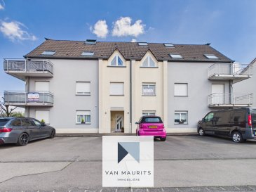 Bascharage - Lumineux Appartement 2 Chambres avec Balcon et Garage  

Situé au 2ème étage d'une petite résidence de trois niveaux, cet appartement de 80 m² (dont 74 m² habitables) propose un cadre de vie pratique et agréable. Bien entretenu et fonctionnel, il convient parfaitement à une famille ou à un couple cherchant la proximité des commodités.

L'appartement se compose comme suit :  
- Espace de vie : Un séjour spacieux et lumineux regroupant le salon et la salle à manger.  
- Cuisine : Une cuisine séparée, entièrement équipée et prête à l'emploi.  
- Côté nuit : Deux chambres confortables offrant calme et intimité.  
- Salle d'eau : Une salle de douche avec vasque et un branchement prévu pour la machine à laver, complétée par un WC séparé.  

Les extérieurs et annexes :  
- Balcon : Un extérieur accessible depuis l'appartement, orienté côté jardin pour plus de tranquillité.  
- Jardin : Accès au jardin commun de la copropriété.  
- Stationnement et stockage : Le bien inclut un garage fermé et une cave privative.  

Situation géographique :  
L'appartement bénéficie d'un emplacement stratégique à Bascharage : les accès autoroutiers sont rapides et les transports en commun sont accessibles à pied, facilitant vos déplacements quotidiens.  

Informations clés :  
·Année : 1992  
· Classe énergétique : F / F  
· Charges : 350 € / mois  

Pour visiter ce bien ou obtenir des renseignements complémentaires, vous pouvez me joindre directement :  

Contact : Philippe Mélard - +352 661 405 446 - philippe@vanmaurits.lu