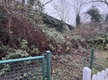 Luxembourg Belair, 10, rue Astrid, jardin à vendre de 2a44ca, prix 99.500 euros, faire offre  
Contact et visites: Rosalba MAITRE, téléphone : 691 550 189, email : rosalba@parkagence.lu et Arianna GHITTINO, téléphone : 691 205 573, email: arianna@parkagence.lu