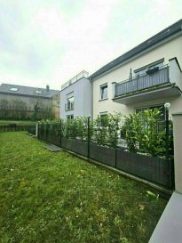 Immo Nordstrooss vous propose en exclusivité ce magnifique Appartement/Duplex au dernière étage dans le village verdoyant de Ell.

L'appartement se compose comme suit :

Un hall d'entrée vous accueil donnant accès au différentes pièces telles que 2 belle chambre à coucher, un débarras/local technique avec branchements prévus pour lave-linge et sèche-linge, un wc séparé et le lumineux Openspace living/salle à manger donnant vers balcon sans vis à vis avec coin cuisine ouverte et équipée et une salle de douche.

A l'étage vous découvrirez un espace hall de nuit déversant sur une chambre type mezzanine et espace dressing.

Au sous-sol vous disposerez d'un emplacement dans la buanderie commune.

Pour plus de renseignements ou une visite (visites également possibles le samedi sur rdv), veuillez contacter le 691 850 805.

Proposition de crédit/financement à taux compétitif d'une banque luxembourgeoise incluse dans nos services gratuit.