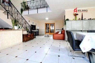 Maison 4 chambres
AFIL vous propose à Thill, cette maison avec beaucoup d'espace.

Offrant un énorme potentiel, celle-ci vous séduira dès la première visite.

Elle est munie de 4 chambres, d'une cuisine équipée séparée, d'un salon, d'une salle à manger avec sortie sur une terrasse donnant à la fois accès à un beau jardin.

Une salle de bain ainsi qu'un WC séparé.

Un garage box fermé et un grenier totalement aménagé.

Fenêtres en PVC double vitrage


AFIL s'engage dans toutes vos démarches immobilières (estimation, vente, location de biens, recherche de financements).

Vous satisfaire est notre priorité !

Les prix s'entendent frais d'agence de 3 % + TVA inclus.
