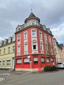 INFO COVID-19<br><br>Les visites sont possibles sous les conditions suivantes :<br>* 2 personnes max<br>* port de masque et gants obligatoires<br><br>AFIL IMMO vous propose cet appartement de +- 60m² rénové en 2018 dans une résidence de 4 unités seulement.<br><br>Ce bel appartement vous offre une grande pièce de vie avec salon, salle à manger et cuisine équipée ouverte.<br><br>La partie nuit est composée de 2 grandes chambres à coucher et d\'une salle de douche.<br><br>Une cave privative et une buanderie commune sont également inclus avec ce bien.<br><br>AFIL IMMO s\'engage dans toutes vos démarches immobilières (estimation, vente, location de biens, recherche de financements).<br><br>Vous satisfaire est notre priorité !<br><br>Les prix s\'entendent frais d\'agence de 3 % TVA 17 % inclus.