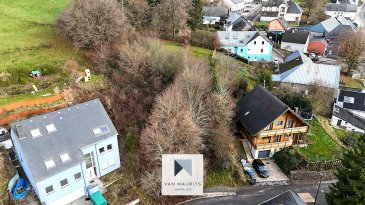 Terrain constructible à vendre à Wolwelange d'une contenance de 9.34 ares situé dans la rue de Martelange.

Les parcelles concernées sont :

- Parcelle 58/2670 : 06 ar 10 ca

- Parcelle 59/2668 : 02 ar 84 ca

- Parcelle 146/2673 : 00 ar 40 ca

Le terrain est vendu sans contrat de construction. Les parcelles se situent en zone Mixte, avec confirmation de la possibilité de construire une maison jumelée par la commune de Rambrouch.

Agent responsable : Julien bastin

Mobile : +352 661 776 777

E-mail : julien@vanmaurits.lu