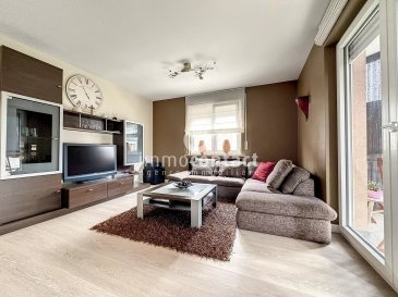 L'agence immobilière Immo-Contact vous propose ce magnifique appartement entièrement rénové en 2019 de +/− 104m² de surface totale situé à Mondercange.

Idéalement situé, la ville propose une gamme variée de commodités à proximité immédiate de l'appartement. Des commerces, des écoles, des restaurants et des espaces de loisirs se trouvent à quelques pas, facilitant ainsi le quotidien de ses habitants.

Les liaisons de transport bien développées permettent un accès facile et rapide aux différents centres d'activités de la région.

Les résidents peuvent également profiter d'agréables balades dans les parcs environnants ou le long des chemins.

L'appartement, au 1er étage d'une résidence à 5 unités, se compose comme suit :

- Hall d'entrée
- Salon avec espace salle à manger et accès sur le balcon
- Cuisine équipée séparée
- 2 chambres à coucher dont une avec dressing intégré
- Salle de bain avec douche, double vasque et WC
- WC séparé
- Débarras avec placards sur mesure et emplacement machine à laver

Un grenier privatif aménagé de 18 m² et un garage box viennent compléter ce bien. 

À savoir :
- Aucuns travaux à prévoir
- Fibre optique installée
- Disponibilité immédiate
- Buanderie commune

Visites possibles en semaine et le samedi.

Pour toutes informations contactez-moi au +352 621 794 938.

Estimation de votre bien (sous 48h), contactez nous +352 26 311 992 ou sur info@immocontact.lu.<br /><br /> ---------- <br />Immo-Contact estate agency offers you this magnificent flat, completely renovated in 2019, with a total surface area of +/− 104m², located in Mondercange.

Ideally located, the town offers a wide range of amenities in the immediate vicinity of the flat. Shops, schools, restaurants and leisure facilities are just a short walk away, making everyday life easier for residents.

Well-developed transport links provide quick and easy access to the region's various activity centres.

Residents can also enjoy pleasant walks in the surrounding parks or along the footpaths.

The flat, on the 1st floor of a 5-unit residence, comprises as follows

- Entrance hall
- Living room with dining area and access to balcony
- Separate fitted kitchen
- 2 bedrooms, one with built-in dressing room
- Bathroom with shower, double washbasin and WC
- Separate WC
- Storeroom with made-to-measure cupboards and space for a washing machine

A private converted attic of 18 m² and a garage complete this property. 

Worth knowing:
- No works required
- Fibre optics installed
- Immediate availability
- Shared laundry room

Visits possible during the week and on Saturdays.

For further information, please contact me on +352 621 794 938.

For a valuation of your property (within 48 hours), please contact us on +352 26 311 992 or visit info@immocontact.lu.