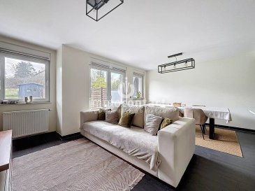 L’agence immobilière Immo-Contact vous propose ce très bel appartement de construction récente de 2013, d’une surface de +/− 70 m², situé à Kayl, dans une rue calme et agréable.

Idéalement situé, ce bien bénéficie d’un emplacement stratégique, à proximité immédiate des commodités, des commerces, des écoles et des transports, tout en offrant un accès rapide vers Luxembourg-ville. Kayl est aujourd’hui une localisation très recherchée pour son équilibre parfait entre tranquillité résidentielle et connexion directe avec les grands axes.

Cet appartement, particulièrement bien entretenu et joliment décoré, offre un cadre de vie chaleureux, moderne et fonctionnel.

Il se distingue surtout par ses extérieurs exceptionnels : une superbe terrasse de 31 m² ainsi qu’un spacieux jardin privatif de 163 m² orienté ouest, idéal pour profiter pleinement du soleil, avec une vue dégagée particulièrement agréable.

L’appartement se compose comme suit :

– Hall d’entrée
– Cuisine équipée ouverte avec îlot central et espace salle à manger
– Séjour lumineux avec accès direct à la terrasse et au jardin
– Deux chambres à coucher, dont une avec dressing
– Salle de bains avec douche et WC

Une cabane de jardin vient compléter l’espace extérieur et offre un espace de stockage pratique.

À savoir :

– Construction récente (2013)
– Passeport énergétique C/D
– Appartement en excellent état, aucun travaux à prévoir
– Résidence bien entretenue, sans travaux à prévoir
– Très belle luminosité
– Extérieurs rares avec grande terrasse et jardin privatif
– Situation calme tout en restant proche de tout

Visites possibles en semaine et le samedi.

Pour toute information, contactez-moi au +352 621 391 355

Estimation de votre bien sous 48h au +352 26 311 992 ou sur [info@immocontact.lu](mailto:info@immocontact.lu)