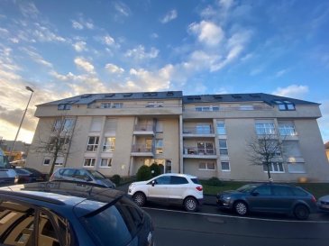 Appartement situé à Differdange,

- Hall d'entrée
- Cuisine équipée avec sortie terrasse 
- Salon / Living 
- 1 chambre à coucher avec possibilité de en faire une deuxième 
- Salle de bains


- Cave
- Garage pour 1 voiture (Box fermer)


Nous vous invitons à nous rendre visite ou contacter l'un de nos commerciaux pour plus d'informations.

M. Moura Jemp
+352621216646

M. Marc Risch
+352621210333


Les surfaces et superficies sont indicatives

Rejoignez-nous sur Facebook : Newjomar Belval