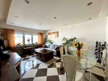 Bel appartement spacieux avec terrasse, garage box et excellente accessibilité ? Steinsel

Nous vous proposons à la vente un appartement lumineux et très bien entretenu, situé dans un quartier calme et recherché de Steinsel. Ce bien offre un cadre de vie confortable, alliant praticité, espace et proximité avec Luxembourg-Ville.

Les atouts de l'appartement :
? Hall d'entrée accueillant
? Séjour spacieux et lumineux, idéal pour vos moments de détente
? Cuisine séparée, entièrement équipée, avec accès direct à une agréable terrasse
? Deux chambres à coucher
? Salle de bain avec baignoire et WC
? Cave privative
? Garage fermé (box) + un emplacement extérieur devant le garage
? Buanderie commune dans la résidence
? Appartement disponible meublé, selon convenance

Un environnement paisible et pratique
Située dans le canton de Luxembourg, la commune de Steinsel ? comprenant également Müllendorf et Heisdorf ? est appréciée pour sa qualité de vie, son atmosphère familiale et ses nombreux espaces verts.

Mobilité et accessibilité
L'emplacement est idéal pour les personnes souhaitant combiner tranquillité et accessibilité. À seulement 100 mètres de l'appartement, une station de bus vous relie à Luxembourg-Ville toutes les 10 minutes. L'accès rapide à l'autoroute A7 et à la route nationale N7 facilite également les déplacements en voiture. De plus, la gare de Heisdorf et un service de bus flexible permettent une mobilité optimale au sein de la région.

Pour tout renseignement complémentaire ou information veuillez nous contacter par email info@immonordstrooss.lu ou par Tél: 691 850 805.

Proposition de crédit/financement à taux compétitif auprès des banques Luxembourgeoise incluse dans nos services gratuits.