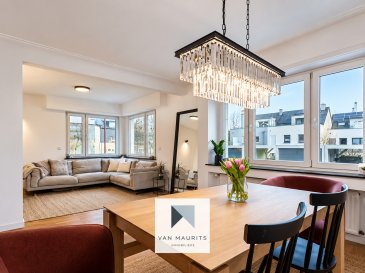 Charmante maison rénovée à Wasserbillig

Cette jolie maison, offrant un généreux surface total de 184 m², est située dans la paisible ville de Wasserbillig, sur un terrain de 192 m².

Dès votre entrée, vous serez accueilli dans un hall d'entrée qui mène à une cuisine ouverte, un coin repas et un salon de 27 m².

Au rez-de-chaussée, vous trouverez également un WC séparé. La cuisine offre un accès direct à une terrasse de 10 m² et au jardin de 75 m².

Le deuxième étage comprend trois chambres de taille confortable (12, 13, 17 m²) ainsi qu'une salle de bains avec baignoire et WC (6 m²).

Au troisième étage, la chambre principale (13 m²) dispose d'un spacieux dressing (14 m²) et d'une salle de bains privative avec baignoire, douche et WC (14 m²).

Le grenier a été aménagé en un petit bureau (7 m²) et un espace de rangement supplémentaire (6 m²).

Au sous-sol, vous trouverez une salle TV cosy (17 m²) avec accès au jardin, une salle de bricolage (12 m²) et une salle technique avec prises électriques pour deux machines à laver.

Cette maison a été rénovée en 2022, et la cuisine, récemment installée, offre des finitions modernes et de haute qualité.

Ne manquez pas l'opportunité de posséder cette magnifique propriété ! Contactez-nous pour plus d'informations ou pour planifier une visite.