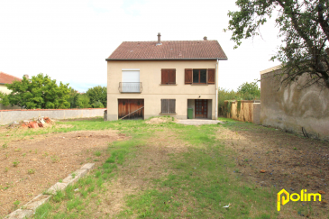 Pavillon F 5 à rafraichir, et terrain à bâtir , le tout sur .  secteur privilégié à MAIDIERES, decouvrez cette propriété avec une maison F5 de 134 m2 à rafraichir et un terrain à batir , le tout sur 1411 m2  
 Les informations sur les risques auxquels ce bien est exposé sont disponibles sur le site Géorisques : www.georisques.gouv.fr  