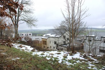 !!!!!! TERRAIN A BATIR POUR MAISON INDIVIDUELLE !!!!!!!!

*** SANS « contrat de construction »***

Terrain à bâtir de /-7.29 ares 
situé à Mertzig dans la Rue Um Bierg,

Situation privilégiée au calme avec une vue dégagée. 

Pour plus de renseignements ou une visite (visites également possibles le samedi sur rdv), veuillez contacter le 691 850 805.