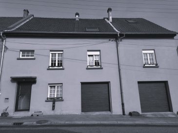 Maison  175 m². Très belle maison de village en parfait état située à 5 minutes de Bitche, direction voie verte. Elle se compose de :

- En rez de chaussée : 2 garages avec porte motorisées, cave de stockage et chaufferie carrelée avec une chaudière au bois installée en 2007 et une chaudière au fuel.

- La partie habitation offre, au premier étage, 2 cuisines dont l'une avec meubles contemporains et électroménager complet, le tout ouvert sur la pièce de vie de 31m², salle à manger, jardin d'hiver, salle de bain avec baignoire balneo et deux vasques, Wc suspendu indépendant et une chambre à coucher.

- Le deuxième étage accueille une salle de d'eau avec douche à l'italienne et Wc, 3 chambres à coucher dont une avec accès mezzanine et 2 autres pièces à usage selon besoins (bureau, salle de jeux, dressing).

Les aménagements valorisants (triple vitrage, climatisation réversible, kachelhoff...) viennent compléter les belles surfaces qu'offre cette maison pour la rendre exceptionnelles !!

Contact Nord Sud immobilier à Bitche, Rohrbach Les Bitche, Diemeringen et Sarreguemines au 0372640102