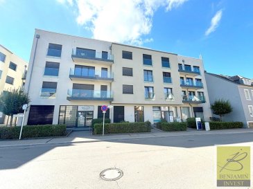 Offre de Location ? Cabinet Médical / Paramédical

Localisation : 1er étage avec ascenseur dans un bâtiment récent et bien entretenu.

Descriptif du bien :

?	6 pièces dont :
o	2 bureaux de consultation spacieux et lumineux
o	2 salles de bains fonctionnelles
o	1 WC séparé pour les patients
o	1 salle d'accueil/Salle d'attente (adaptable selon vos besoins)
o	1 balcon offrant une pause agréable

Commodités incluses :

?	1 place de parking souterrain sécurisée
?	Ascenseur pour un accès facile
?	Bâtiment récent avec isolation acoustique et thermique performante
?	Le cabinet se trouve dans un immeuble médical comprenant d'autres médecins et kinésithérapeutes, offrant un environnement professionnel dynamique.

Idéal pour : Professionnels de santé (médecins, kinésithérapeutes, psychologues, etc.) ou activités paramédicales nécessitant un espace fonctionnel et bien équipé.

Pour tout complément d‘information, n'hésitez pas à nous contactez par téléphone au 28 77 88 22. Nous sommes également disponibles pour organiser les visites le samedi !

Nous sommes, en permanence, à la recherche de nouveaux biens à vendre ou à louer (des appartements, des maisons et des terrains à bâtir) pour nos clients acquéreurs.

N‘hésitez pas à nous contacter si vous souhaitez vendre ou échanger votre bien, nous vous ferons une estimation gratuitement.