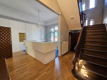 BELARDIMMO vous propose cette charmante maison de maître à vendre à Rodange.

La maison, actuellement agencée en bureaux, peut être conservée dans son état actuel pour tout projet professionnel, soit aménagée en maison unifamiliale, avec ses nombreuses chambres, son balcon avant et son jardin à l'abri des regards.

La bien, réparti sur 3 niveaux plus caves et garages,  situées au rez-de-chaussée, se compose ainsi :

Rez-de-Chaussée surélevé :

- hall d'entrée
- cuisine donnant sur terrasse et jardin
- séjour ou bureau
- salon ou salle d'accueil donnant sur balcon
- WC séparé
 
1er étage :

- 2 chambres ou bureaux
- 1 salle de bain (à réaliser) ou bureau
- WC séparé

2ème étage 

- 1 chambre ou bureau
- 1 chambre avec dressing ou grand bureau

En rez-de-chaussée 

- cave
- chaufferie
- garage 

Ma maison dispose également de deux emplacements voitures extérieurs. 

Pour plus de renseignements, veuille contacter l'agence au +352 26543148 (Mons. Belardi) ou par email : contact@belardimmo.lu

 ---------- 
BELARDIMMO bietet Ihnen dieses charmante Herrenhaus zum Verkauf in Rodange an.

Das Haus, das derzeit als Büro eingerichtet ist, kann in seinem derzeitigen Zustand für jedes berufliche Projekt erhalten bleiben oder in ein Einfamilienhaus mit zahlreichen Zimmern, einem vorderen Balkon und einem blickgeschützten Garten umgewandelt werden.

Die Immobilie, die sich über drei Ebenen plus Keller und Garagen im Erdgeschoss erstreckt, setzt sich wie folgt zusammen:

Hochparterre :

- Eingangshalle
- Küche mit Zugang zur Terrasse und zum Garten
- Wohnzimmer oder Büro
- Wohnzimmer oder Empfangsraum mit Zugang zum Balkon.
- separates WC
 
1. Stock:

- 2 Schlafzimmer oder Büro
- 1 Badezimmer (noch zu realisieren) oder Büro.
- Separates WC

2. Stock

- 1 Schlafzimmer oder Büro
- 1 Schlafzimmer mit Ankleide oder großem Büro

Im Erdgeschoss

- Keller
- Heizungsraum
- Garage

Mein Haus verfügt außerdem über zwei Außenstellplätze für Autos.

Für weitere Informationen wenden Sie sich bitte an die Agentur unter +352 26543148 (Mons. Belardi) oder per E-Mail: contact@belardimmo.lu

 ---------- 
BELARDIMMO offers this charming mansion for sale in Rodange.

The house, currently used as offices, can be kept in its current state for any professional project, or converted into a single-family home, with its many bedrooms, front balcony and secluded garden.

The property, spread over 3 levels plus cellars and garages on the first floor, is composed as follows:

Raised first floor :

- entrance hall
- kitchen opening onto terrace and garden
- living room or study
- lounge or reception room opening onto balcony
- separate WC
 
1st floor :

- 2 bedrooms or offices
- 1 bathroom (to be built) or office
- separate toilet

2nd floor

- 1 bedroom or study
- 1 bedroom with dressing room or large study

First floor

- cellar
- boiler room
- garage

My house also has two outdoor parking spaces.

For more information, please contact the agency on +352 26543148 (Mons. Belardi) or by email : contact@belardimmo.lu