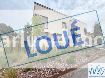 ***LOUE***
« active relocation luxembourg » vous propose à la location un appartement avec 2 chambres à coucher situé à BROUCH (à quelques minutes de Mersch et de l'autoroute A7). 
Cet appartement occupe le rez-de-chaussée d'une petite résidence de standing située route d'Arlon (route principale) à Brouch.

Celle-ci comprend un hall d'entrée, un grand espace/living ouvert avec accès vers une magnifique terrasse, une cuisine overte avec un débarras, un local technique et un WC séparé, deux chambres à choucher, une grande salle de bain avec WC et avec connexions buanderie (pour lave-linge et sèche-linge).

Au sous-sol : garage pour 2 à 3 véhicules et/ou stockage et un emplacement de parking extérieur complètent se joli bien.

Magnifique bien de standing baigné de lumière naturelle large porte d'entrée anti-effraction, stores électriques pour toutes les fenêtres et baies vitrées.

Loyer mensuel : 2.250,-€  
Avances charges : 350,-€  
Garantie locative : 4.500,-€  
Part commission d'agence à charge du locataire : 1.125,-€ + TVA17% = 1.316,25-€  
Disponibilité : LOUE.

Arrêt de bus à 150m (lignes 933, F03, G03, H10, M07)  
Autoroute A7 et la gare de Mersch à 5km  
Kirchberg à 25km/ Luxembourg-ville à 28km
Goodyear Operations à Colmar-Berg: à 13min / 10,7km
Ettelbruck: à 13min / 16km

Si vous pensez vendre ou louer votre bien, 