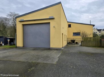 À VENDRE ? Hall polyvalent avec chambre froide ? Stadtbredimus (Wäistrooss / Route du Vin) 

Situation  
Situé à Stadtbredimus, sur la très recherchée Route du Vin, ce hall bénéficie d'un emplacement stratégique avec accès facile et excellente visibilité pour toute activité professionnelle. 

Caractéristiques  
Surface totale : 271,40 m²  

Bâtiment rénové il y a environ 10 ans  
Bien en bon état général, immédiatement exploitable  

Le bien se compose d'un hall principal de stockage complété par plusieurs espaces fonctionnels :  
Espace principal polyvalent  
Zones de stockage secondaires cloisonnées  
Chambre froide professionnelle  
Bureau indépendant  
Local technique  

Équipements:  
Installation photovoltaïque  
Chambre froide  
Climatisation  
Éclairage industriel  
Installations techniques fonctionnelles  

Aménagements:  
Bureau séparé  
Coin cuisine  
Sanitaires (WC + lavabo)  
Poêle à pellets  
Espaces modulables selon activité  

Accessibilité:  
Porte sectionnelle industrielle  
Quai de déchargement pour camion  
Rampe d'accès  
Accès adapté aux véhicules utilitaires  

Points forts:  
Emplacement recherché sur axe passant  
Bien polyvalent (stockage, artisanat, logistique, etc.)  
Équipement complet  
Prêt à l'emploi  

Opportunité rare dans la région  

Disponibilité à convenir  

Prix : 850.000 €
