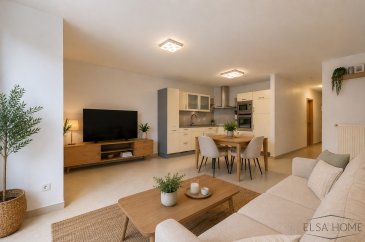 OBERKORN 

Appartement lumineux 3 pièces modulables avec terrasse, balcon et parking

Description du bien

Espace nuit & modulable :  

Une grande chambre parentale de 14 m², équipée d'une armoire encastrée, avec accès au balcon privé.  

Une seconde pièce lumineuse (moins de 9 m²), idéale en chambre d'enfant.  

Une troisième pièce (moins de 9 m²), pouvant servir de bureau (télétravail), de dressing ou de chambre d'appoint.

Espace de vie :  

Un salon convivial avec une cuisine ouverte entièrement équipée.  

Un accès direct à une terrasse couverte, agréable et exploitable en toute saison.

Commodités

Un hall d'entrée avec couloir desservant toutes les pièces.  

Un débarras pratique pour le rangement.  
Une salle d'eau moderne avec douche et WC.

Les plus

Un emplacement de parking intérieur privatif.  

Deux caves de stockage.

Situation stratégique à Oberkorn

Situé à proximité immédiate des écoles, dont l'École Internationale, des commerces, du centre aquatique Aquasud, de la gare d'Oberkorn et de l'Université LUNEX.

Prix de présentation : 575 000.-€ Frais d'Agence Inclus.

Les surfaces et informations reprises dans cette annonce sont communiquées à titre indicatif et sans valeur contractuelle.

Pour toutes questions ou demandes d'informations, n'hésitez pas à nous contacter, nous serons toujours à votre service.

Agence ELSA'HOME à votre écoute pour la concrétisation de vos projets en toute confiance.

---------------------------------------------------------

OBERKORN 

Bright, flexible 3-room flat with terrace, balcony and parking

Property description

Sleeping and flexible living areas:  

A large master bedroom (14 m²), fitted with a built-in wardrobe, with access to a private balcony.  

A second bright room (under 9 m²), ideal as a child's bedroom.  

A third room (less than 9 m²), which could serve as a home office, walk-in wardrobe or spare bedroom.

Living area:  

A cosy living room with a fully fitted open-plan kitchen.  

Direct access to a covered terrace, which is pleasant and can be enjoyed all year round.

Amenities

An entrance hall with a corridor leading to all rooms.  

A handy storage room.  
A modern bathroom with shower and toilet.

Highlights

A private indoor parking space.  

Two storage cellars.

Prime location in Oberkorn

Situated in the immediate vicinity of schools, including the International School, shops, the Aquasud aquatic centre, Oberkorn railway station and LUNEX University.

Asking price: €575,000. Agency fees included.

The floor areas and information contained in this advertisement are provided for information purposes only and are not contractually binding.

If you have any questions or require further information, please do not hesitate to contact us; we are always here to assist you.

ELSA'HOME is here to help you bring your projects to fruition with complete confidence.