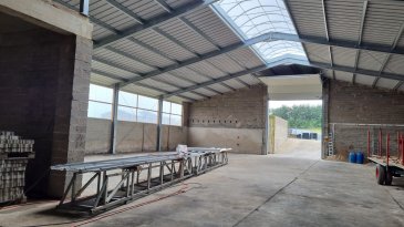 L'Immobilière de l'Attert vous propose cet entrepôt à louer dans le village d'Eschweiler, commune de Wiltz.

L'entrepôt a une surface de +/- 736m².

Loyer: 3900 €
Garantie: 3 mois de loyer
Frais d'Agence: 1 mois de loyer + Tva

Pour plus d'informations ou pour visiter, contactez nous au 23 62 90 20 ou sur immo@immoaida.lu

Consultez nos biens sur www.immoaida.lu