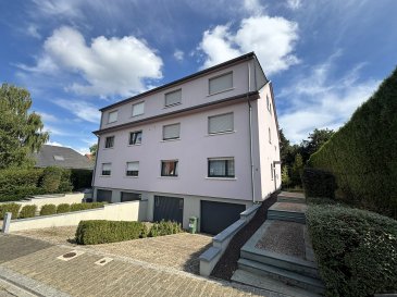 Mamer Vente  - Duplex     1 360 000 € Situé au 1er étage de la maison bifamiliale construite en 1982, grand et beau Duplex de +/-180 m² + terrasse de +/- 10 m², comprenant :
Au premier niveau du Duplex :
- Hall d'entrée.
- Grand salon et salle à manger avec feu ouvert et accès terrasse exposée sud-est.
- Cuisine équipée indépendante.
- WC séparé.
- 1 chambre à coucher.
Au 2eme niveau du Duplex :
- Hall d'étage.
- 3 chambres à coucher.
- Bureau.
- Salle de douche.
- Salle de bains.
- Accès au grenier du 3ème étage sous toiture par l'intermédiaire d'une échelle de service.
Au 1/2 sous-sol :
- Garage pour 2 voitures + emplacement de parking extérieur devant.
- Grande cave privative comprenant chaufferie et branchement pour buanderie.
- Accès au jardin en jouissance exclusive sur l'arrière de l'immeuble.
Faible charge de copropriété.
Des travaux de rafraîchissement seront nécessaires.
Situé dans un quartier exclusivement résidentiel très tranquille.
Disponible immédiatement.
Passeport énergétique G/H.