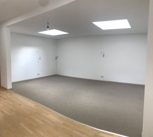 A louer local commerce; 
5,  rue Dicks à Esch-sur-Alzette

Très belles surfaces de commerce à louer dans le centre de Esch/Alzette. Idéal pour une utilisation en open space ou en bureaux.

Nous vous invitons à nous rendre visite ou contacter l'un de nos commerciaux pour plus d'informations.

M. Moura Jemp 
+352621216646

M. Marc Risch 
+352621210333

Les surfaces et superficies sont indicatives

Rejoignez-nous sur Facebook : Newjomar Belval