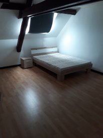*** CHAMBRE A LOUER **** 

En plein cœur de Gasperich, HT immobilier vous propose cette chambre de plus ou moins 15m2 en location au sein d'une résidence neuve. 

La cuisine et le salon sont communs aux deux autres chambres de l'appartement. 

Vous profiterez de la proximité de la gare, des grands axes d'autoroutes, et des commerces notamment 