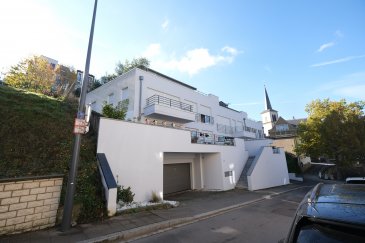 Luxembourg-Weimerskirch, 10, Fond Saint Martin, spacious and very bright apartment of 97 m2, on the first floor with elevator and comprising: large living room, equipped kitchen open to the living room, private laundry room, shower room with WC, large bedroom with access to a 8m2 terrace, a cellar number 4, a parking space, available immediately. 
Minimum two-year lease contract. 
Agency fees: one month's rent + VAT, 50% payable by the tenant, 50% payable by the lessor. Contact and visits: Rosalba MAITRE, phone: 691 550 189, email: rosalba@parkagence.lu & Arianna GHITTINO, email: arianna@parkagence.lu