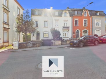 Idéalement située en centre-ville - Verlorenkost et à proximité de toutes les commodités, cette maison entièrement rénovée bénéficie d'une surface totale de ± 213 m² dont ± 156 m² habitables et se compose comme suit :

Rez-de-chaussée :

Le hall d'entrée de ± 5 m² dessert un wc séparé de ± 1 m² et un spacieux et lumineux séjour de ± 40 m² donnant accès à la terrasse et au jardin.

Un escalier en bois mène au 1er étage et dessert un palier de ± 6 m², deux chambres de ± 13 m² et ± 15 m² et une salle de bains de ± 10 m².

2ème étage :

Ce niveau comprend un palier de ± 10 m² qui dessert deux chambres de ± 13 m² et de ± 15 m² ainsi qu'une salle de bains de ± 8 m².

3ème étage :

Un escalier en bois mène à une mezzanine de ± 20 m² offrant un espace polyvalent.

Sous-sol :
Une cave de ± 10 m², une chaufferie de ± 12 m² et un garage de ± 24 m² complètent le bien.

Extérieurs :

Une terrasse sans vis-à-vis et un jardin clôturé complètent le bien.

Généralités :

- Maison rénovée en parfait état
- Situation idéale
- Fenêtres châssis PVC, triple vitrage et volets électriques
- Adoucisseur d'eau
- Chaudière au gaz, chauffage par radiateurs
- Terrasse et jardin
- Grand garage avec porte électrique
- Écoles, crèches, parcs, aires de jeux, restaurants, commerces et bus à proximité ;
- Desservi par les transports en commun.

Agent responsable:

Yuliana Dimitrova
Tel: +352 661 502 719
E-mail : yuliana@vanmaurits.lu
