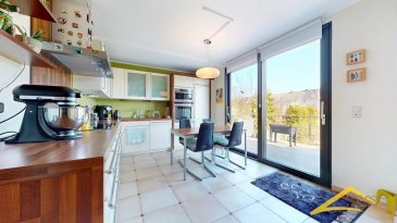 L'agence Immo Lorena Lux Sarl vous fait découvrir cette charmante maison idéale pour une famille, offrant un espace de vie généreux et fonctionnel, réparti sur plusieurs niveaux. Située dans un quartier de Pétange paisible, cette propriété est un véritable havre de paix.

AU REZ-DE-CHAUSSÉE (PIECES A VIVRE)

Un hall d’entrée de 8,57 m2
Un WC séparé faisant 1 m2
Double living : salle à manger de 13,59 m2 et le salon de 16,94 m2
La cuisine semi-ouverte de 16,03 donnant accès à deux terrasses
La première terrasse de 12,24 m2 et la seconde terrasse couverte de 13,99 m2 donnant accès au jardin
	
AU PREMIER ETAGE 

Un hall de nuit de 6,37 m2 amenant à :
La première chambre de 14,44 m2 (dalle en bois)
La deuxième chambre de 11,78 m2
La salle de bain de 7,23 m2 équipée d’une douche italienne

AU DEUXIÈME ETAGE :

Un hall de nuit de 1,75 m2 amenant à :
La troisième chambre légèrement mansardée de 13,43 m2 (15,12 m2 au sol)
La quatrième chambre aussi légèrement mansardée de +- 17 m2 (21,17 m2 au sol)
Une salle de bain de 3,01 m2 équipée d’une douche

LE GRENIER : 

Un grenier pas aménagé faisant +- 23,57 m2 au sol

LA CAVE ET LE GARAGE

Un hall de 3,42 m2 amenant à :
La buanderie et local technique de 15,15 m2
Troisième salle de bain de 5 m2 équipée d’une douche
La première cave de 16,83 m2
La deuxième cave de 11,42 m2 donnant accès à une terrasse et le jardin
Le garage de 14,68 m2


CARACTERISTIQUES DE LA MAISON: 

Maison jumelée complètement rénovée en 2010. Située dans une rue à sens unique, à proximité du centre de Pétange, transports en commun et commerces.
Double vitrage année 2020, chaudière Viessmann année 2014. Toiture en ardoises naturelles en très bon état.
Maison très soignée.